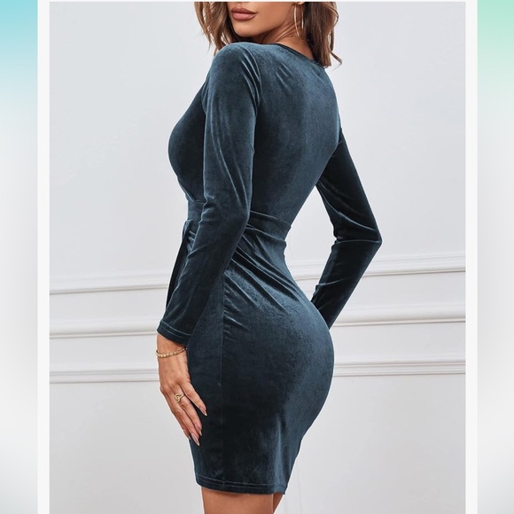 Velvet Bodycon Ruched Cockatil V Neck Dress. Worn once, XL. - Picture 9 of 10